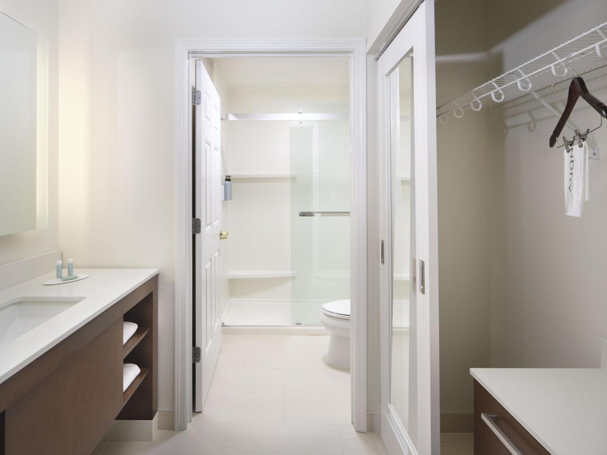 By Marriott Albany East Greenbush/tech Valley East Greenbush