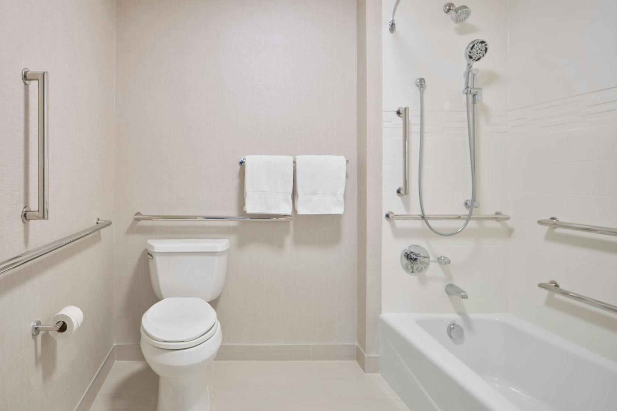 By Marriott Albany East Greenbush/tech Valley Hotel East Greenbush