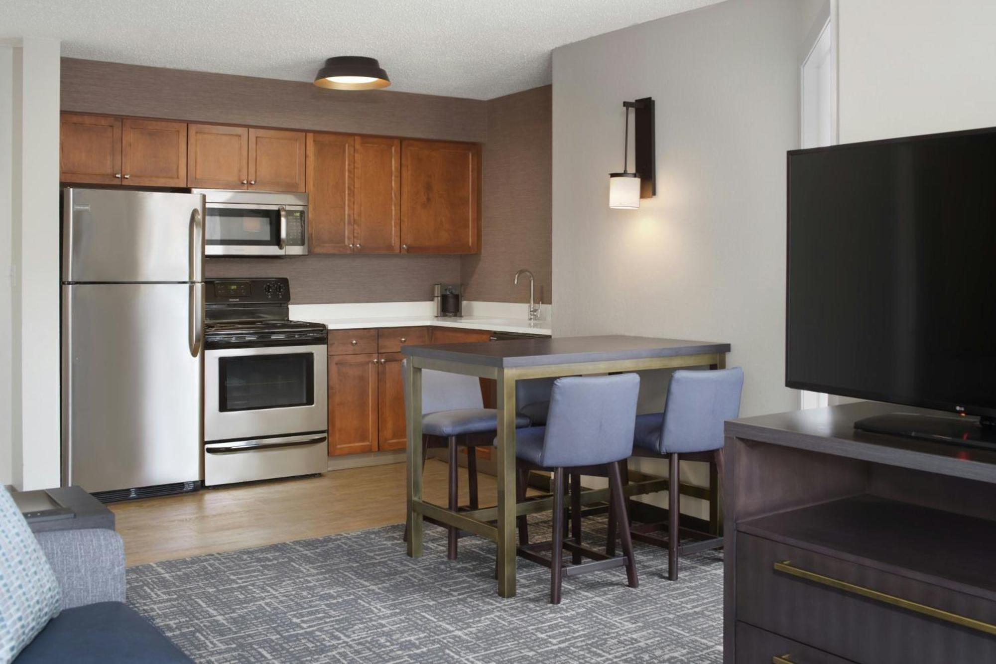 Hotel By Marriott Albany East Greenbush/tech Valley